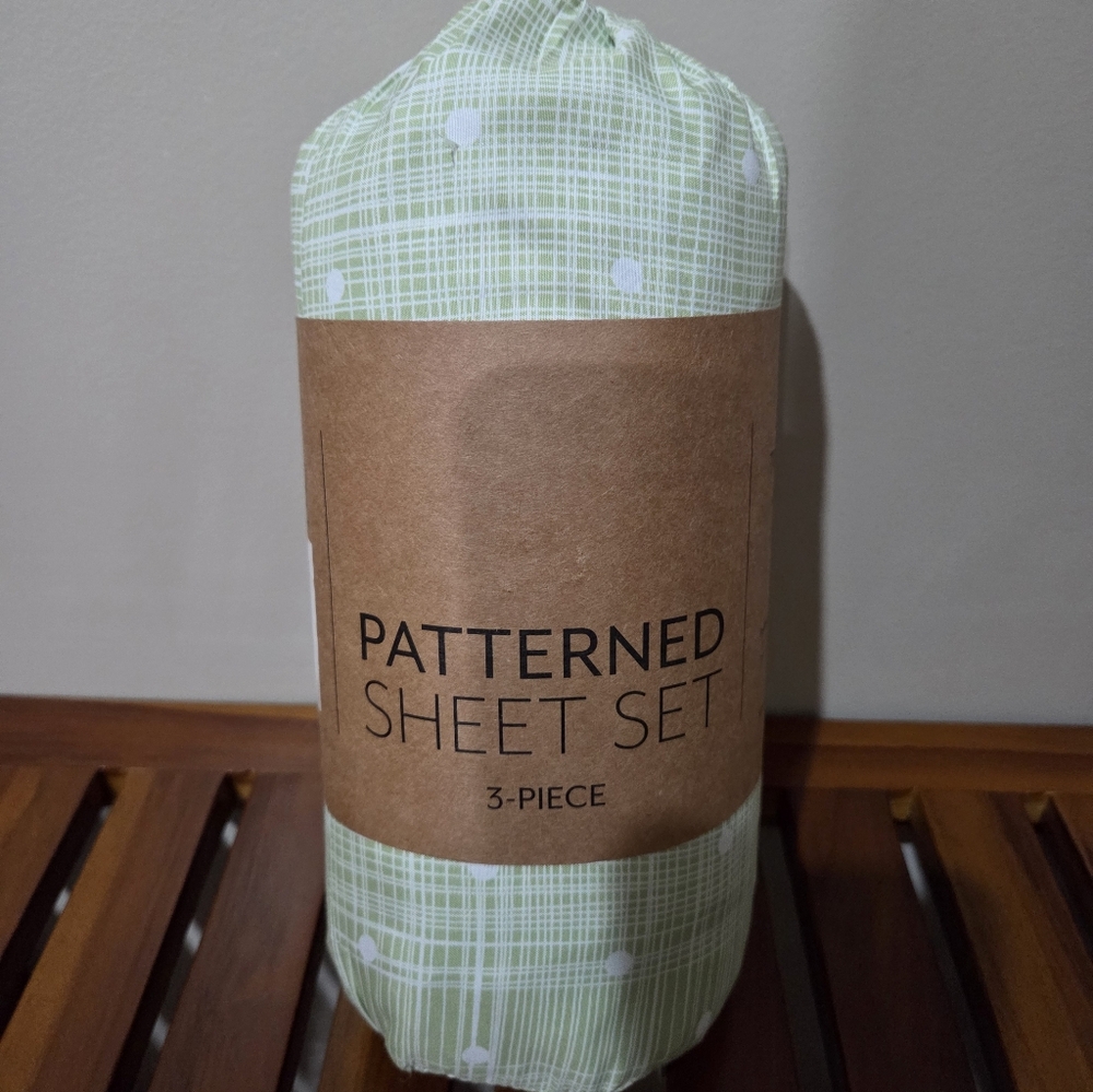 Patterned Green Ultra Soft Hypoallergetic Twin Sheet Set - 3-Piece